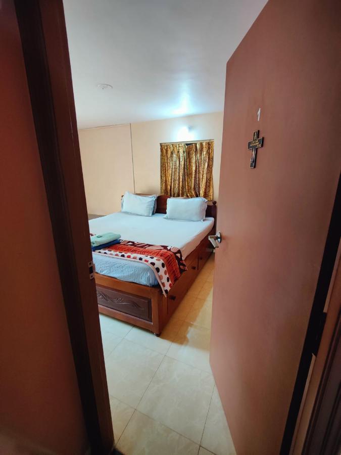Menezes House Hotel Panaji Exterior foto