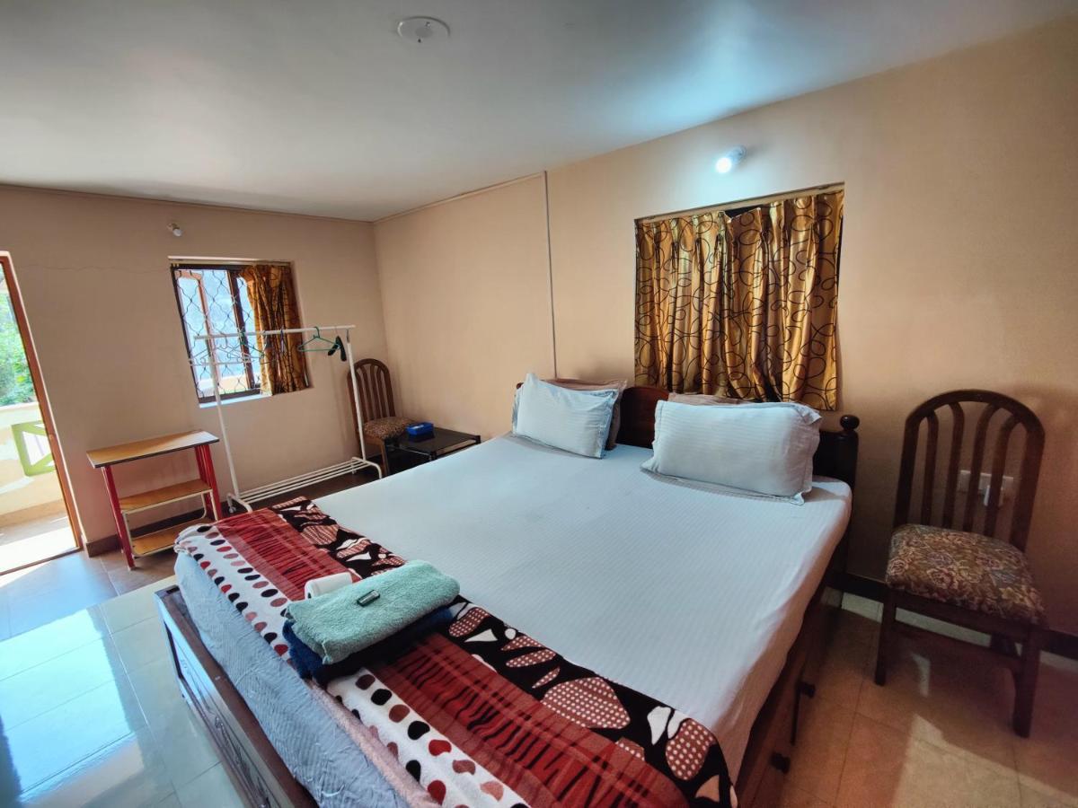 Menezes House Hotel Panaji Exterior foto
