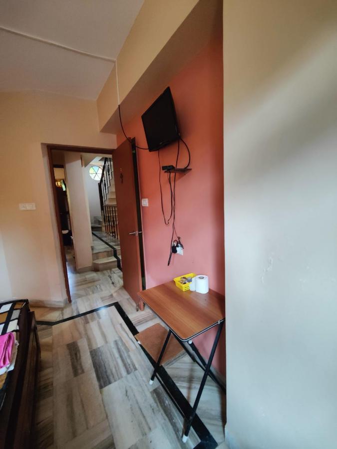 Menezes House Hotel Panaji Exterior foto