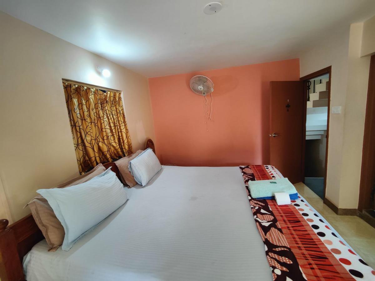 Menezes House Hotel Panaji Exterior foto