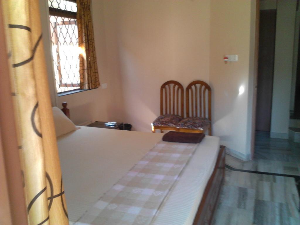 Menezes House Hotel Panaji Exterior foto